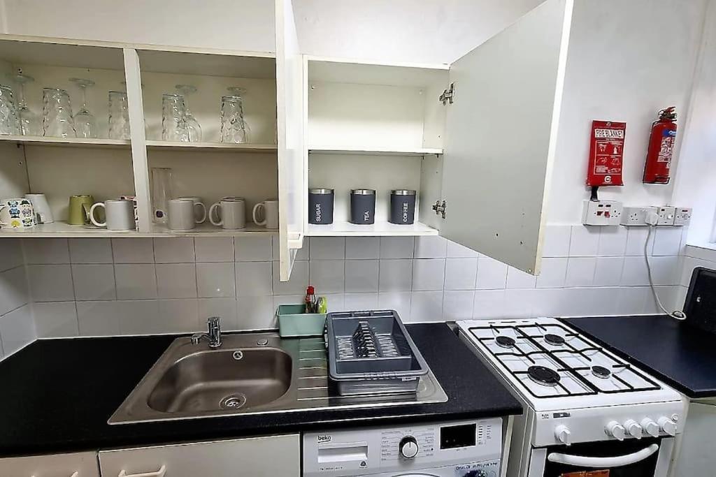 2 Bedroom Apartment In Kennington Λονδίνο Εξωτερικό φωτογραφία